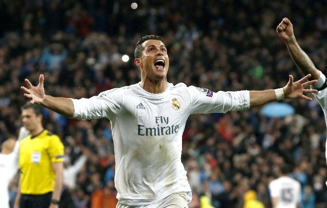 Ronaldonun 3 Golüyle Real Madrid Yarı Finalde galerisi resim 1