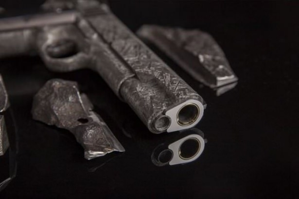 Meteordan yapılan silahın fiyatı dudak uçuklattı galerisi resim 11