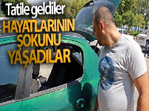 Tatile gelir gelmez soyuldular