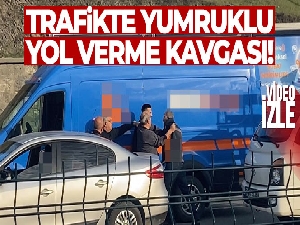 İstanbul'da trafikte yumruklu yol verme kavgası kameraya yansıdı
