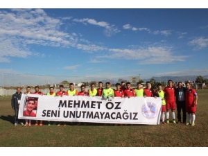 İşitme Engelliler Mehmet Öz’ü Unutmadı