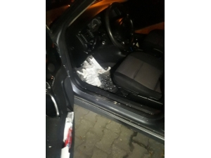 Otomobilde Uyuyakalan Çocuklar Aracın Camı Kırılarak Kurtarıldı