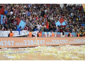 Trabzonspor - Fenerbahçe Maçında Gerginlik
