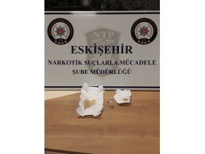Otobüs Yolcusu Üzerinden Eroin Ve Hap Çıktı