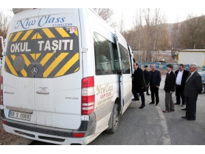 Vali Pehlivan, Özel Eğitim Uygulama Merkezi’ni Ziyaret Etti