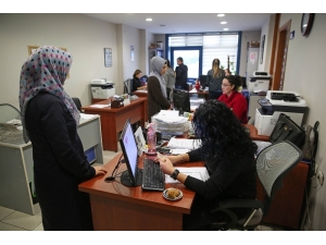 Başarılı Öğrencilere Buca’dan Destek