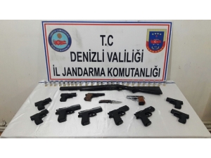 Denizli’de Kaçak Silah Operasyonu