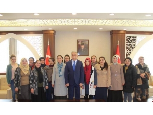 Kadın Çiftçilerden Vali Toprak’a Teşekkür Ziyareti