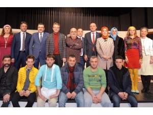 Genç: “Trabzon, Tiyatroda İstanbul İle Yarışıyor”