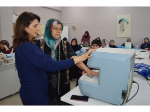 Kartepeli Kadınlar İçin Düzenlenen Sağlık Eğitimleri Devam Ediyor