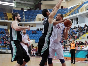 Tahincioğlu Basketbol Süper Ligi: Trabzonspor: 82 - Darüşşafaka: 104