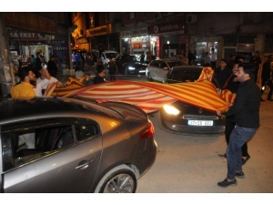 Cizre’de Galatasaraylı Taraftarların Galibiyet Sevinci