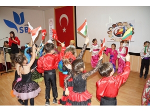 Aydınlı Minikler Türk Kültürünü Yabancı Konuklarına Tanıttı