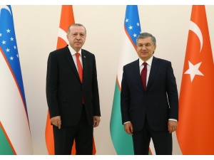 Cumhurbaşkanı Erdoğan, Özbekistan Cumhurbaşkanı Mirziyoyev İle Görüştü