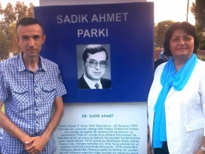 İzmir Trakya Türkleri Dr. Sadık Ahmet’i Unutmadı