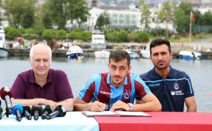 Trabzonspor, Hosseini'ye Imzayı Attırdı!