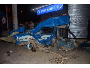 Samsun’da Otomobilin Çarptığı Araç İkiye Bölündü: 2 Ölü, 5 Yaralı