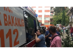 Alkollü Şahıs, Kendisini İçeri Almayan Lokantacıyı Bıçakladı