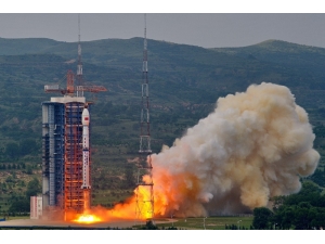 Çin Yeni Gözlem Uydusu Fırlattı