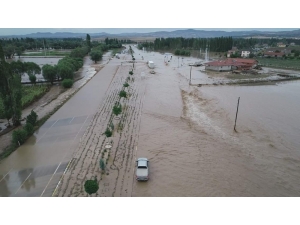 Afyonkarahisar’da Sel Felaketi Hayatı Felç Etti