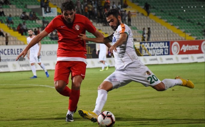 Alanyaspor Ve Antalyaspor Birbirlerine Diş Geçiremedi