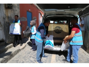 Eyyübiye Belediyesi, Muhtaç Ailelere Yardımlarını Sürdürüyor