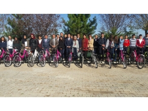Kaman İlçesinde ’Sağlık İçin Hareket Çocuklar İçin Bisiklet’ Projesi Hayata Geçti