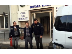 İzmir’de Deaş’a Eş Zamanlı Baskın: 9 Gözaltı