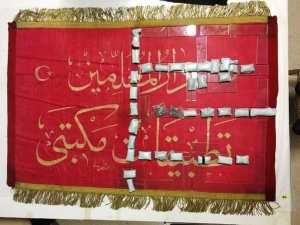 Mukaddes Emanetler Ameliyat Masasında