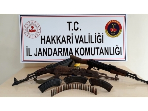 Yüksekova Kırsalında Silah Ele Geçirildi