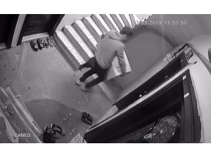 Okmeydanı’nda Hurdacı Görünümlü Kombi Hırsızı Kamerada