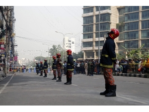 Bangladeş’teki Yangın Faciasında Ölü Sayısı 25’e Çıktı