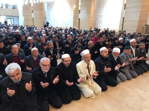 Karaman’ın En Büyük Camisi İbadete Açıldı