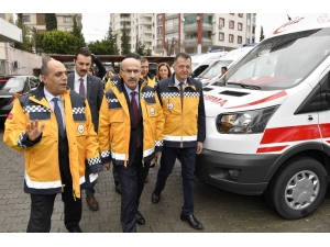 Adana’ya 9 Ambulans