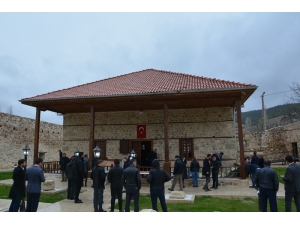 700 Yıllık Alaaddin Camii Cuma Namazıyla Yeniden İbadete Açıldı