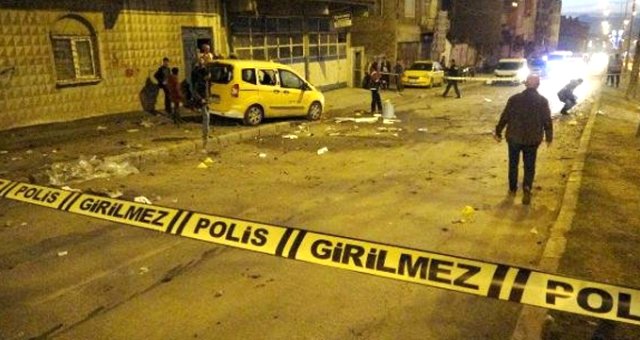 Erzurum'da, 100 Kişi 1,5 Saat Boyunca Kavga Etti!