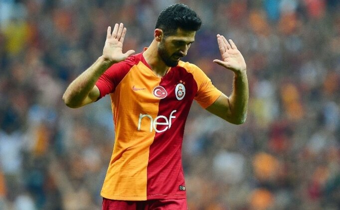 Galatasaray, Emre Akbaba'nın Sözleşmesini Donduruyor!