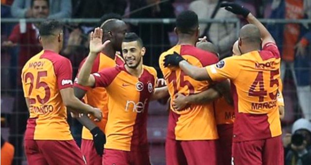 Cumhurbaşkanı Erdoğan, Galatasaray'ın Şampiyonluğunu Kutladı