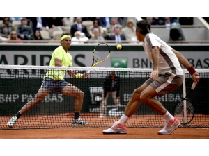 Fransa Açık’ta Nadal, Federer’i Geçerek Finale Yükseldi