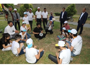 Diyarbakır’da 4 Gün Sürecek Olan ‘Sur Çocuk Festivali’ Başladı