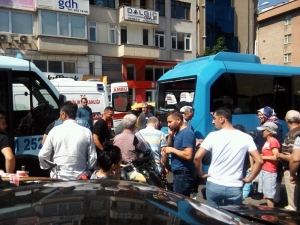 Maltepe’de Bir Minibüs, Yolcu Dolu Minibüse Çarptı: 5 Yaralı
