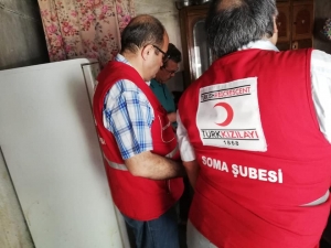 Türk Kızılayı Soma’da 885 Ailenin Yüzünü Güldürdü