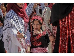 Gazze’de Filistin Milli Giysiler Günü Kutlandı