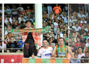 Süper Lig: Aytemiz Alanyaspor: 3 - Fenerbahçe: 1 (Maç Sonucu)