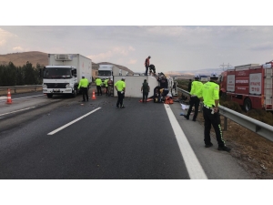 Nurdağı’nda İki Araç Çarpıştı: 1 Ölü, 6 Yaralı