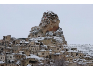 Kapadokya’da Çinli Turistlerin Kar Keyfi