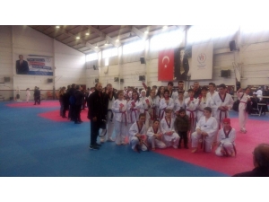 Emetborspor’un Taekwondo Başarısı