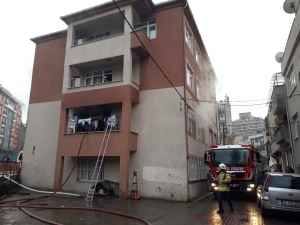 Kağıthane’de Yangın Paniği
