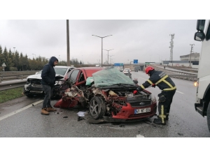 Gebze’de Zincirleme Trafik Kazası: 4 Yaralı