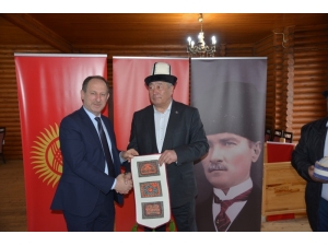 Kırgızistan Heyeti Hendek’te Temaslarda Bulundu